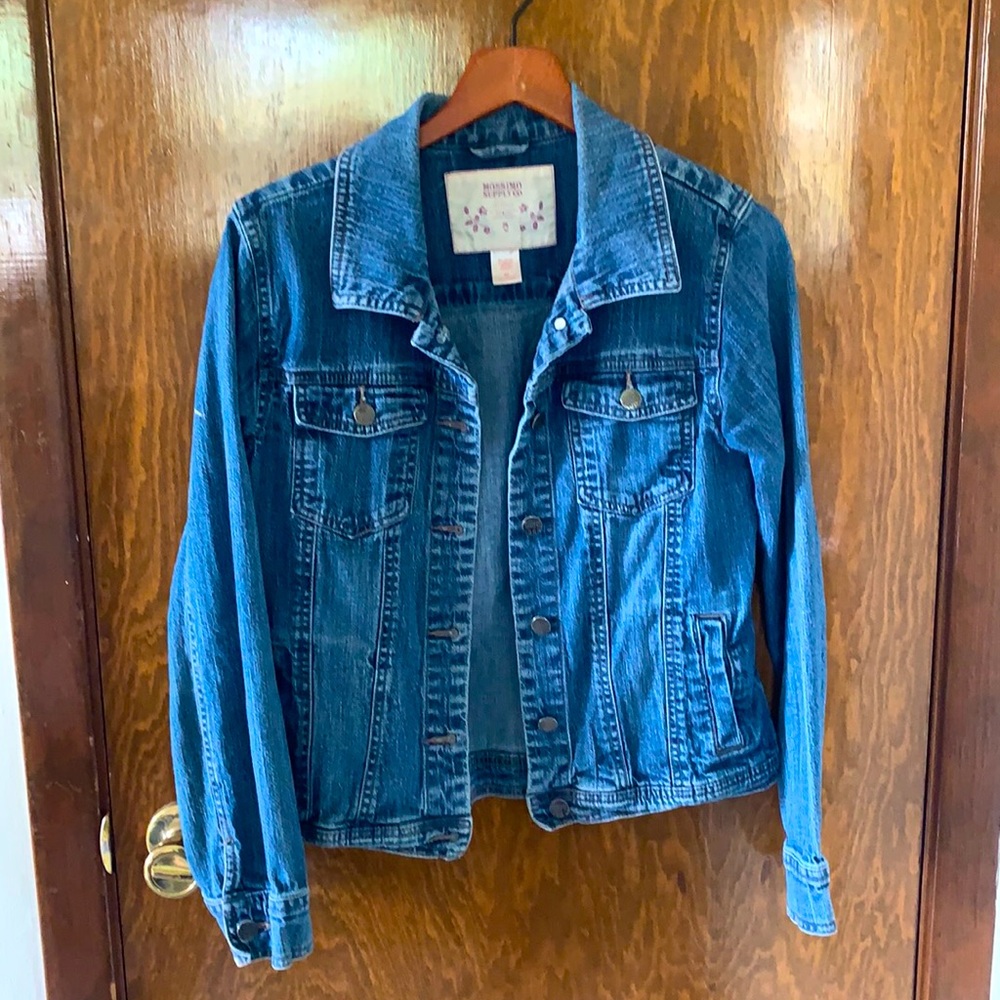 Denim jacket 🍃